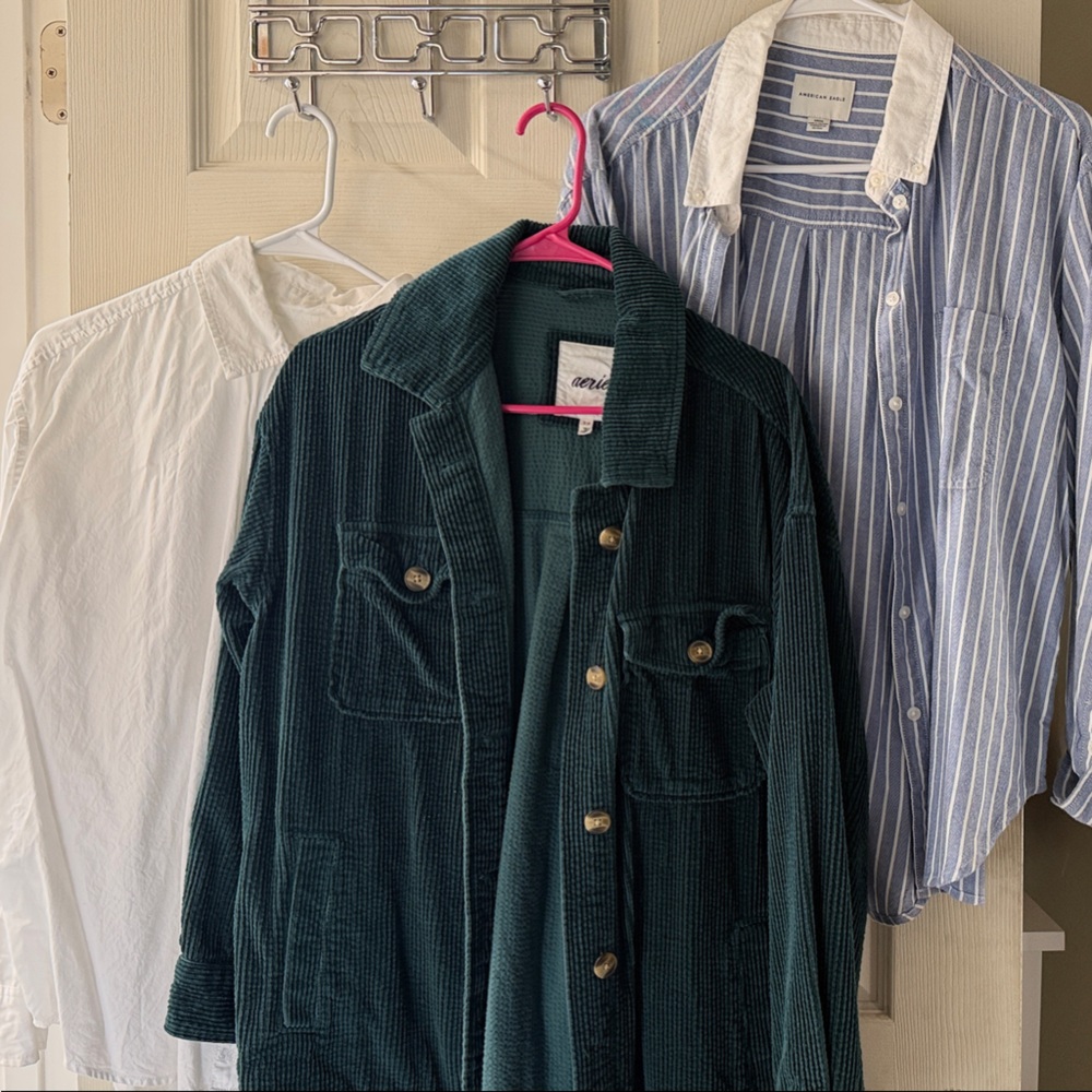 Bundle of 3 American Eagle/Aerie button up tops - size small, excellent used con